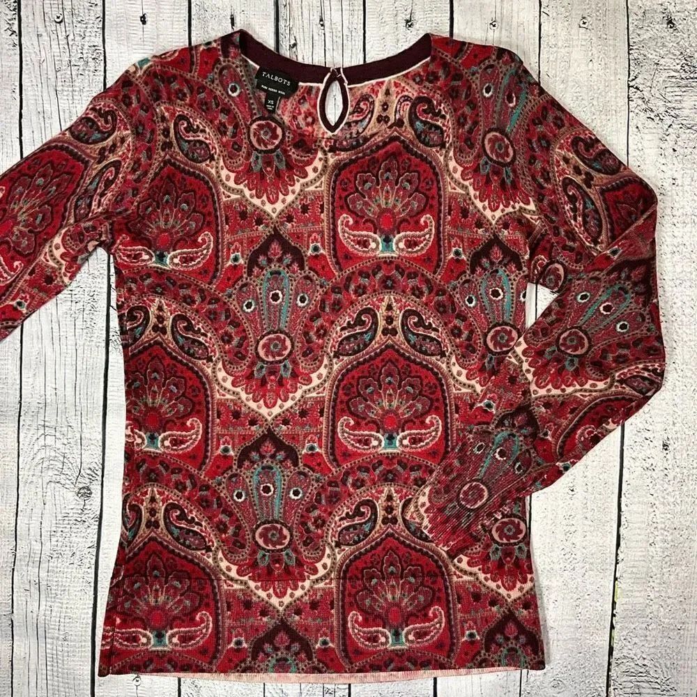 TALBOTS 100% Merino Wool Lightweight sweater